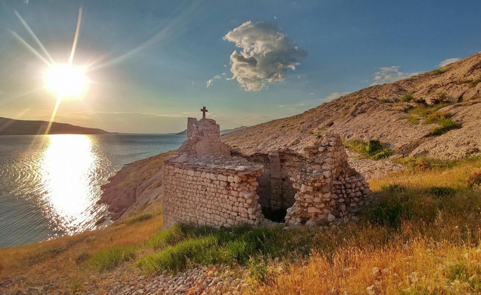 Luxury Mobile Moonwalk Terra Park Spiritos, Pag Island , Kolan, Novalja Campsite